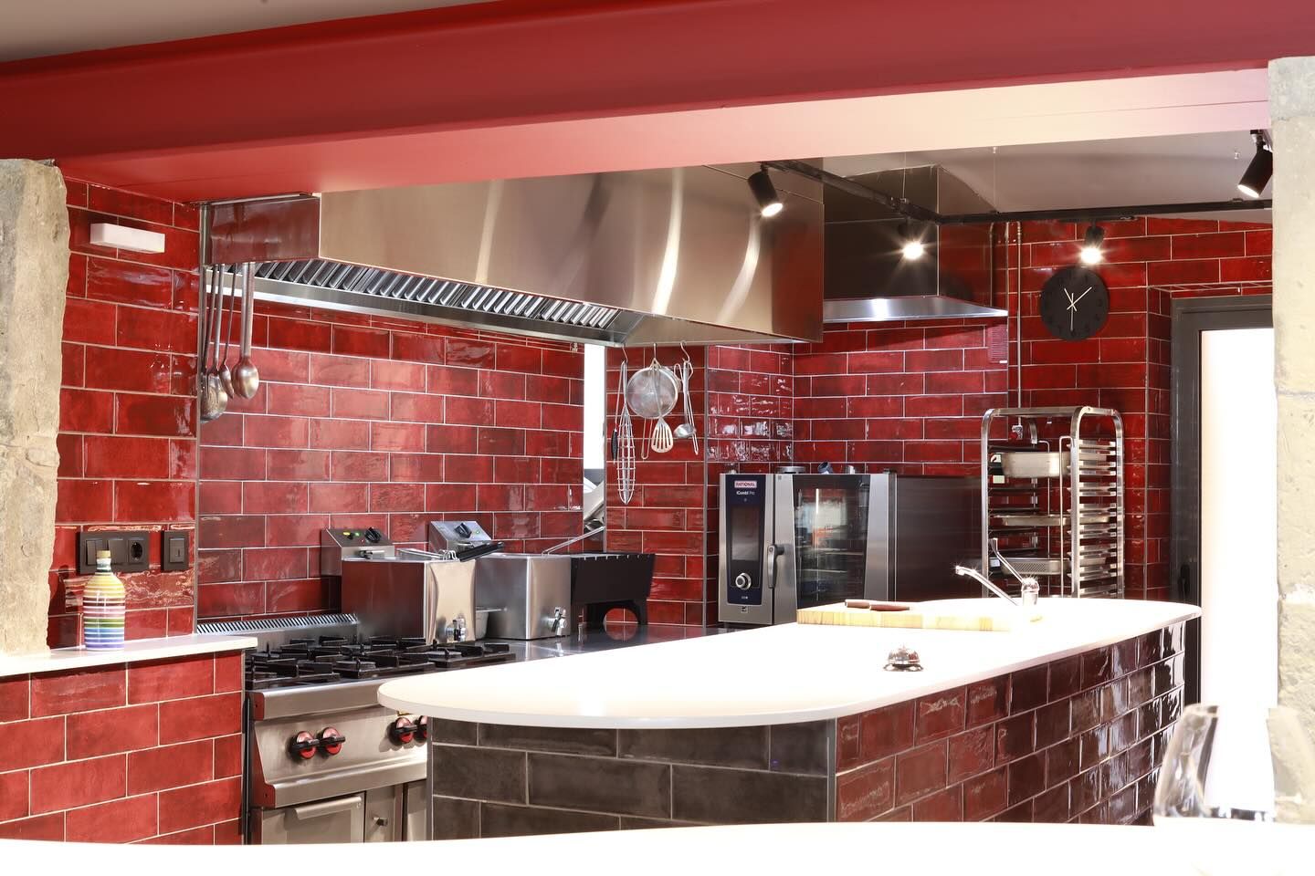 Cocina abierta de Casa Maestro