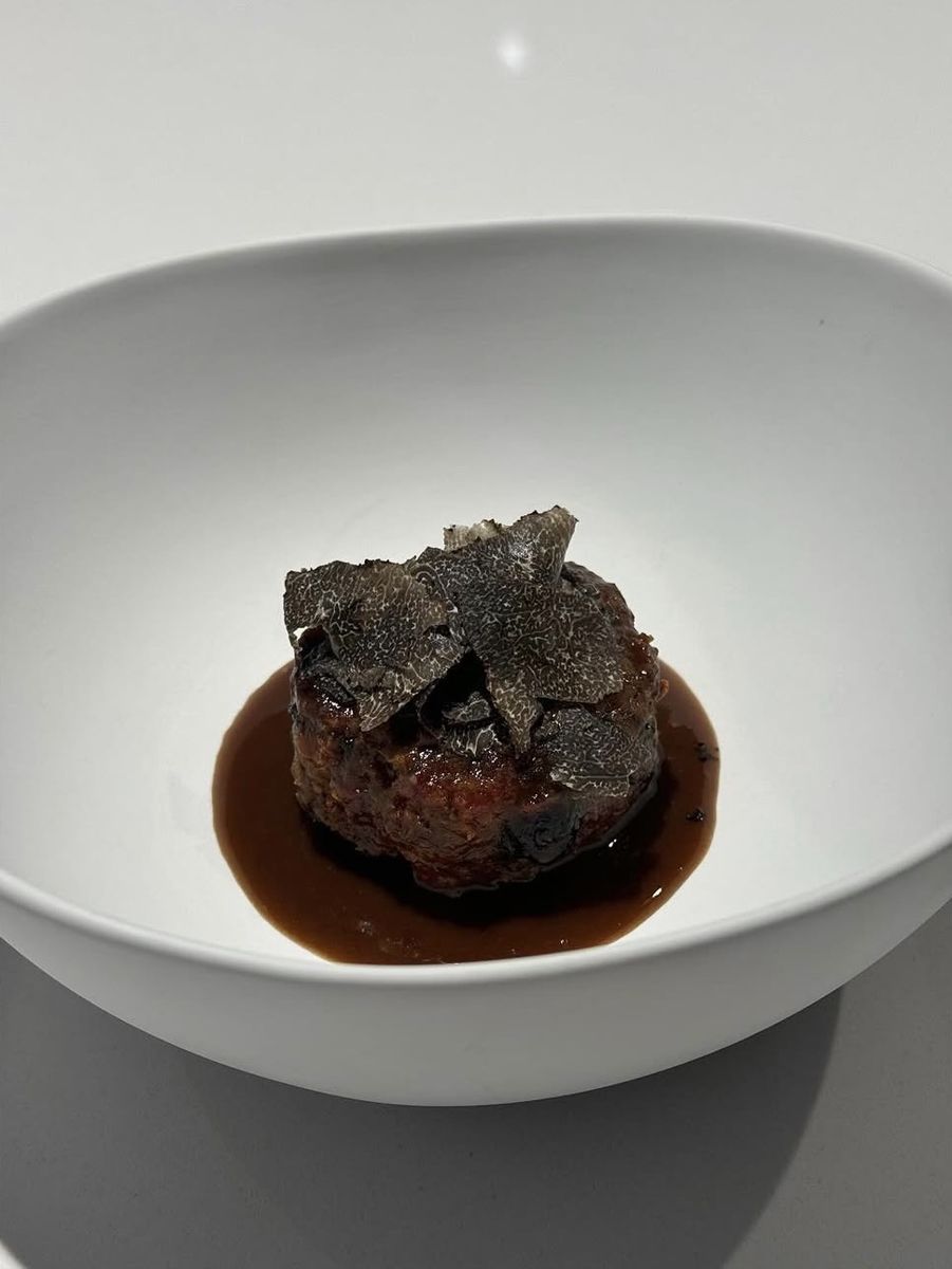 Tartar con trufa negra de Casa Maestro Bistró